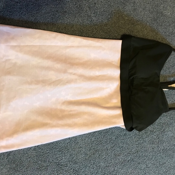 Lululemon Athletic Tanktop and sports bra built in - Picture 7 of 7